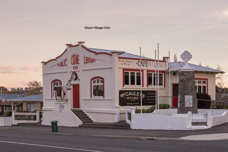 Photo of property in 38a Rochfort Street, Otane, 4202