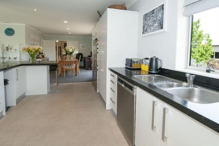 Photo of property in 107 Tuhingamata Road, Oruanui, Taupo, 3384