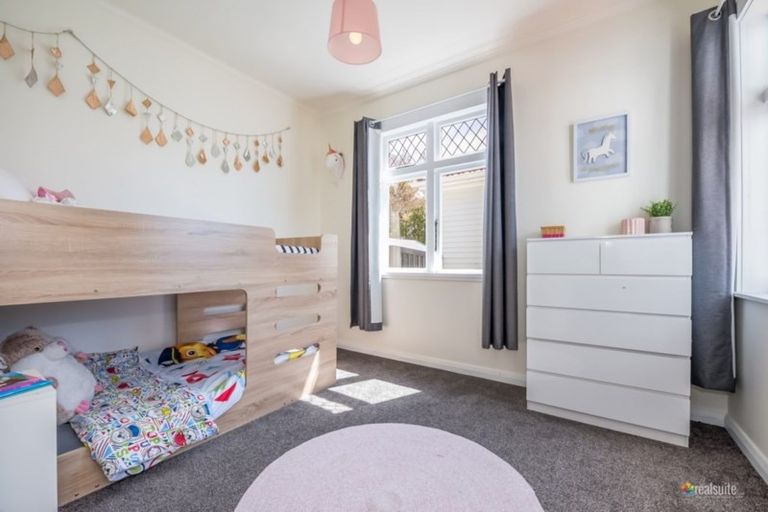 Photo of property in 8 Leighton Avenue, Waiwhetu, Lower Hutt, 5010