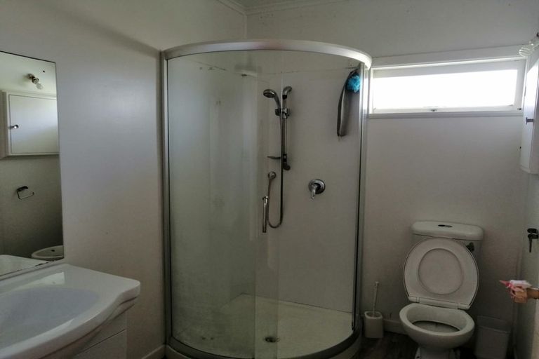 Photo of property in 8 Lewis Road, Pakuranga, Auckland, 2010