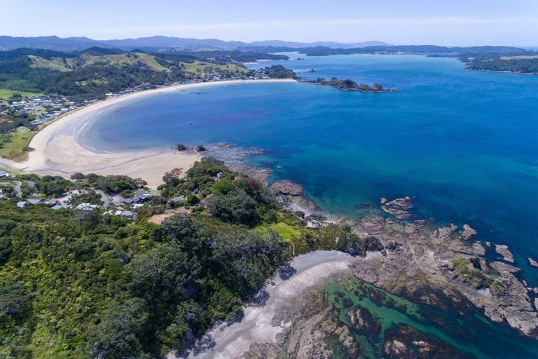 Photo of property in 124 Rapata Road, Oakura, Hikurangi, 0184