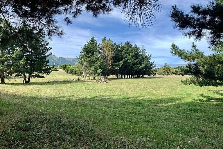 Photo of property in 224 Pukenamu Road, Te Horo, Otaki, 5581