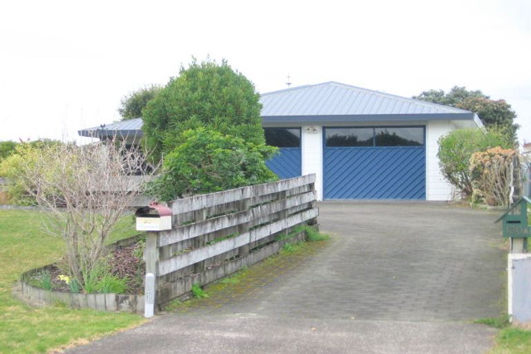 Photo of property in 130b Lorraine Place, Whangamata, 3620