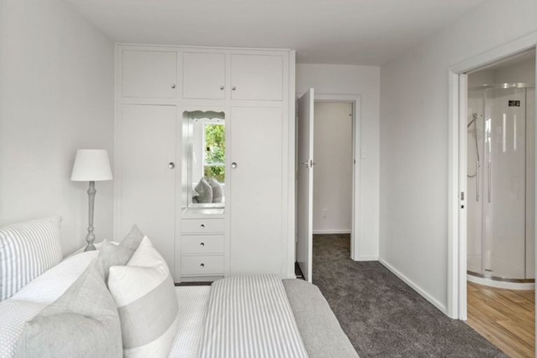 Photo of property in 112 Wainoni Road, Avondale, Christchurch, 8061