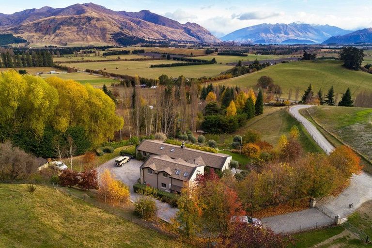 Photo of property in 593 Mount Barker Road, Wanaka, 9382