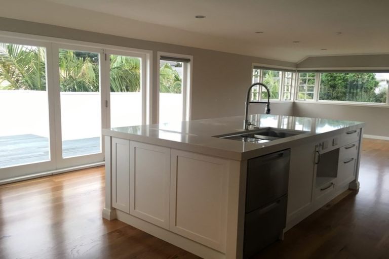 Photo of property in 46 Patteson Avenue, Mission Bay, Auckland, 1071