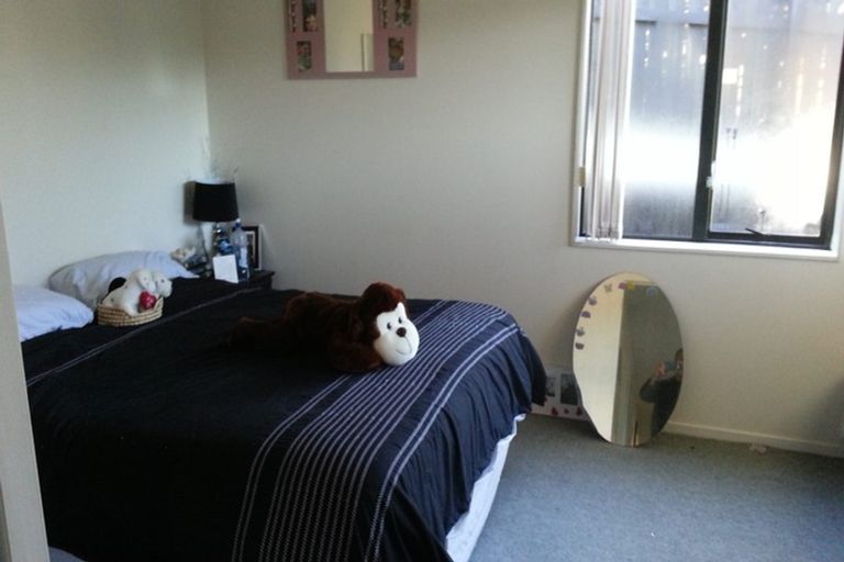 Photo of property in 26 Blueridge Close, Sunnyvale, Auckland, 0612