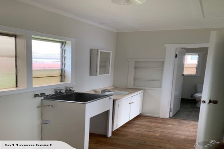 Photo of property in 1/21 Great South Road, Papakura, 2110