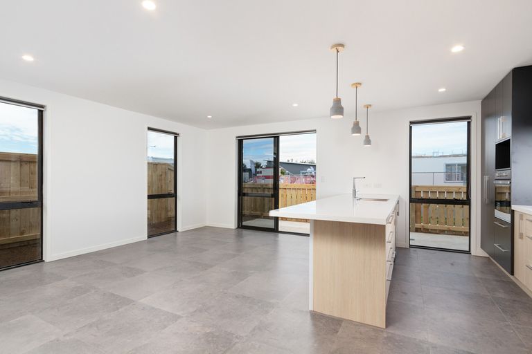 Photo of property in 25 Marion Crescent, Papamoa Beach, Papamoa, 3118