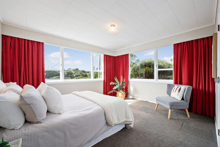 Photo of property in 144 Broderick Road, Johnsonville, Wellington, 6037