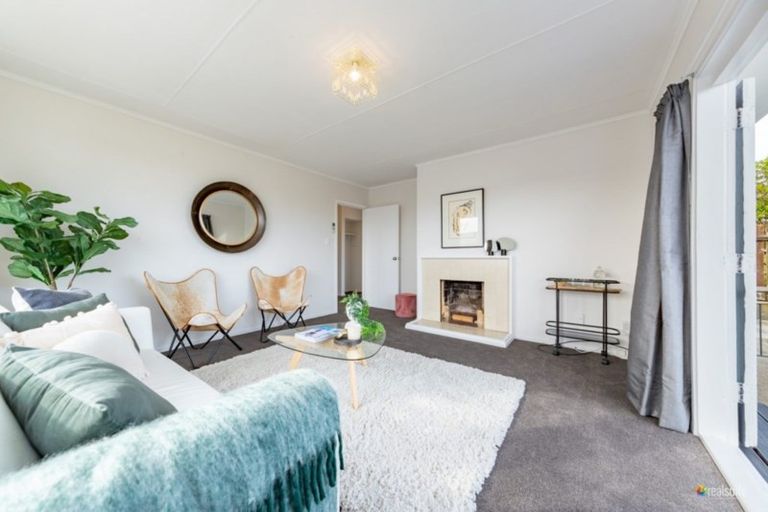 Photo of property in 8 Natone Street, Waitangirua, Porirua, 5024