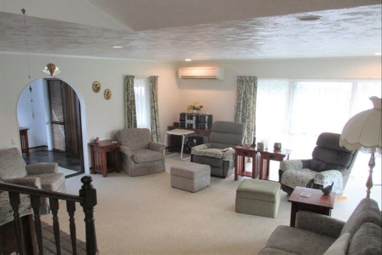 Photo of property in 10 Ohinemuri Place, Paeroa, 3600