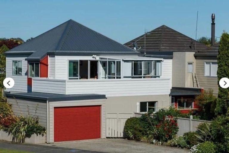 Photo of property in 95 Wikiriwhi Crescent, Awapuni, Palmerston North, 4412