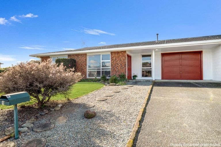 Photo of property in 1 Langley Avenue, Milson, Palmerston North, 4414