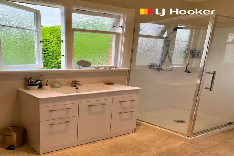 Photo of property in 1 Jane Street, Macandrew Bay, Dunedin, 9014