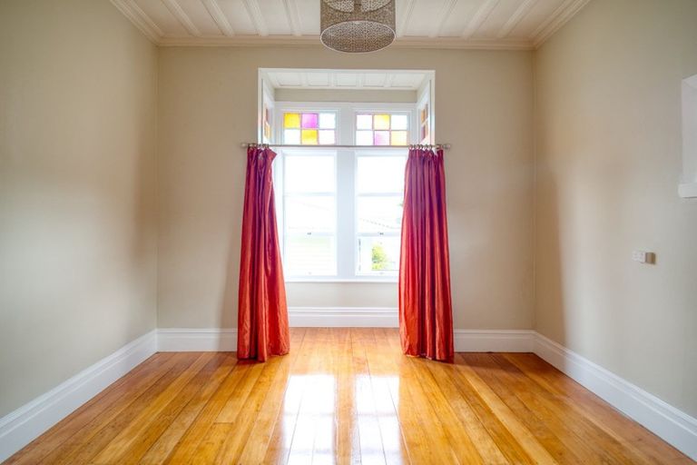 Photo of property in 11 Wilson Avenue, Avenues, Whangarei, 0110