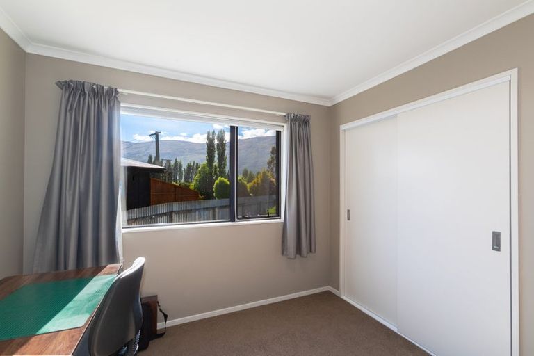 Photo of property in 25 Somerset Street, Kingston, Athol, 9793