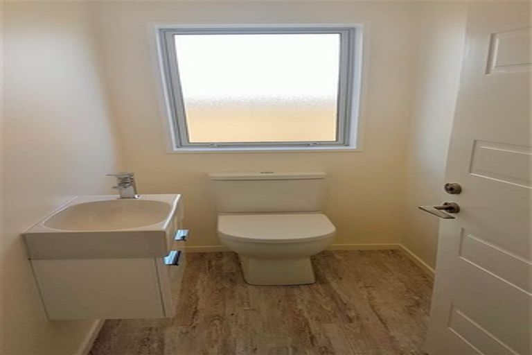 Photo of property in 16 Mclenaghan Road, Rolleston, 7614