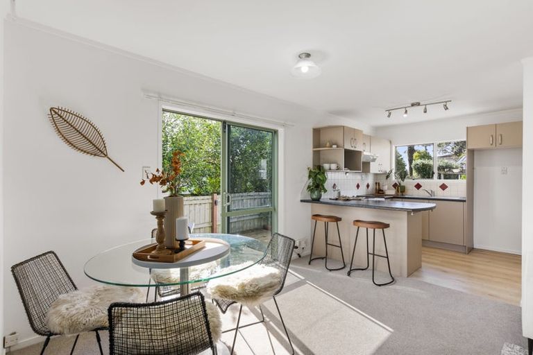 Photo of property in 1/8 Drome View Place, Beach Haven, Auckland, 0626