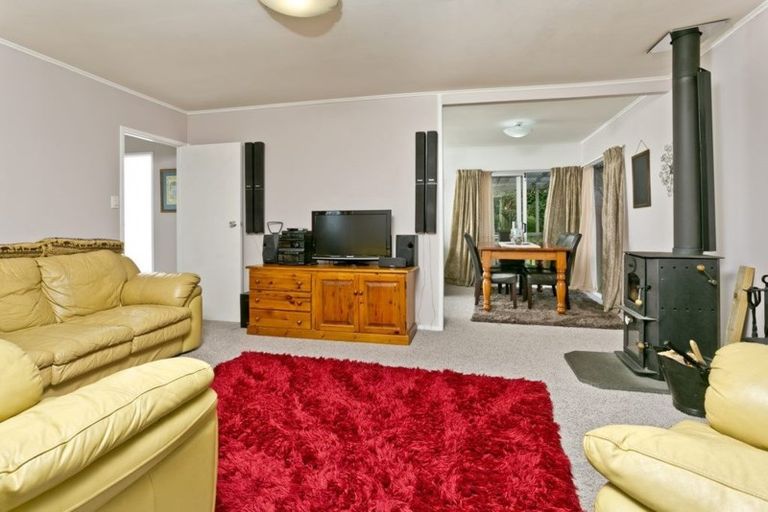 Photo of property in 57 Oaktree Avenue, Browns Bay, Auckland, 0630