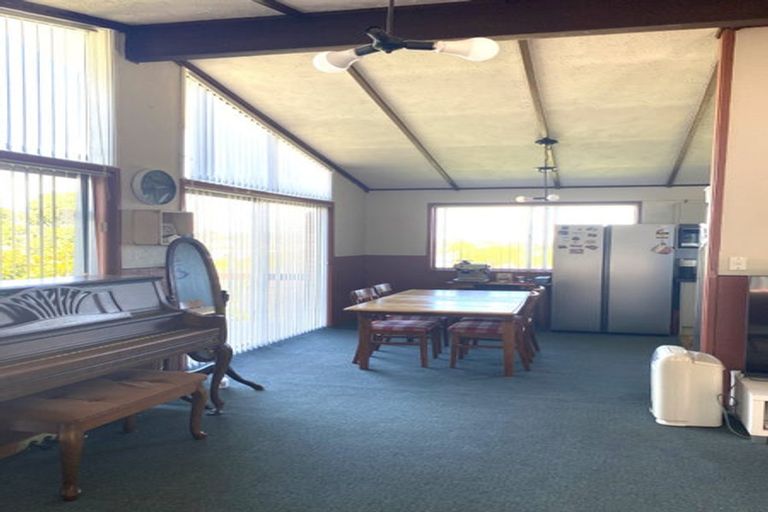 Photo of property in 87 Sycamore Drive, Sunnynook, Auckland, 0620