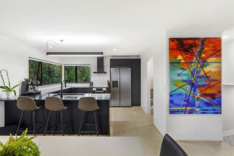 Photo of property in 25 Maritime Terrace, Birkenhead, Auckland, 0626