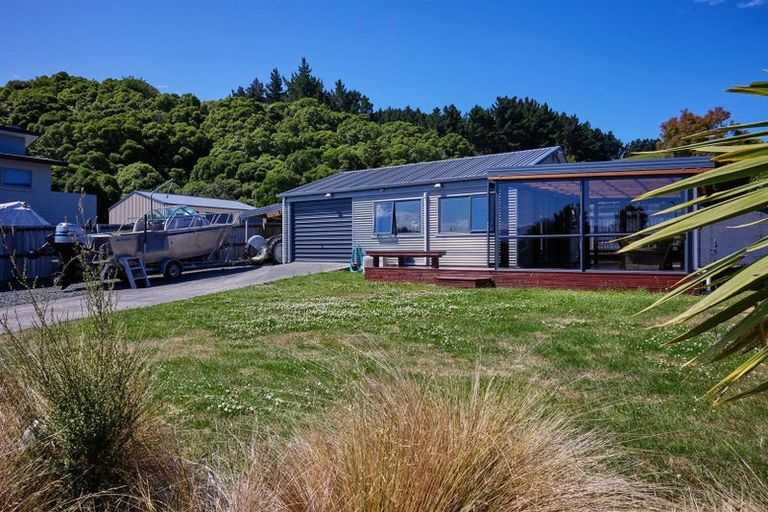 Photo of property in 48 Kotare Place, South Bay, Kaikoura, 7300