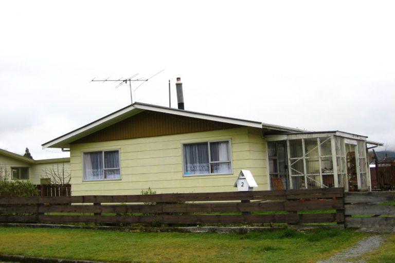Photo of property in 2 Walsh Street, Reefton, 7830