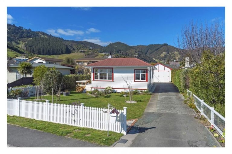 Photo of property in 670 Atawhai Crescent, Atawhai, Nelson, 7010