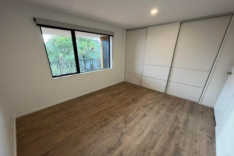 Photo of property in 49 Moncks Spur Road, Redcliffs, Christchurch, 8081