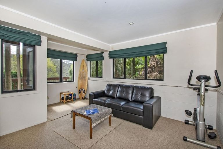 Photo of property in 9 Ngahere Drive, Horahora, Whangarei, 0110