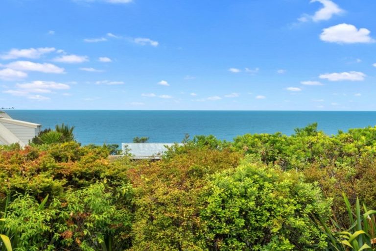 Photo of property in 3 Kowhai Terrace, Leigh, 0985