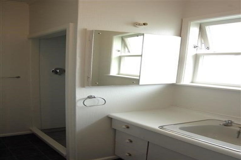 Photo of property in 17 Bedford Grove, Kelson, Lower Hutt, 5010