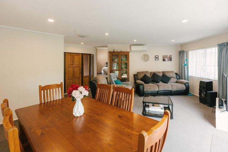 Photo of property in 28 Kentucky Way, Awapuni, Palmerston North, 4412