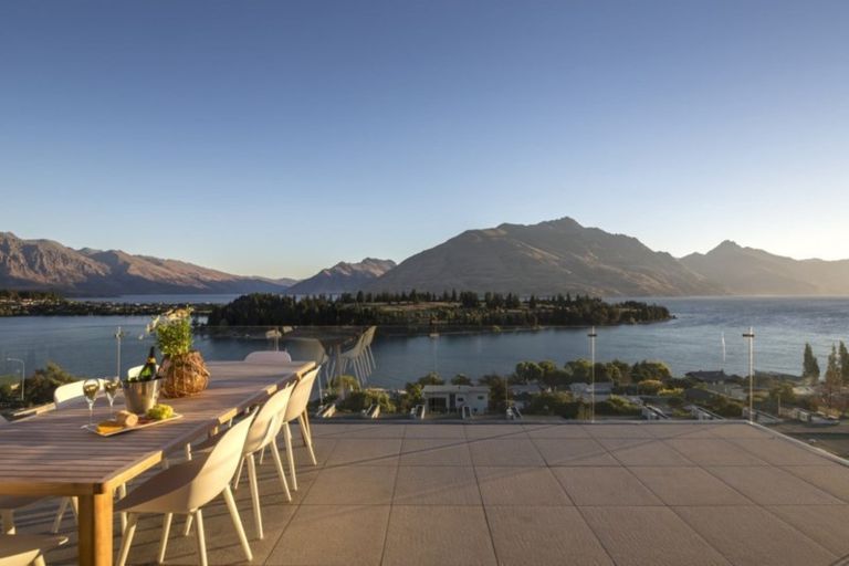 Photo of property in 2/27 Panorama Terrace, Queenstown, 9300