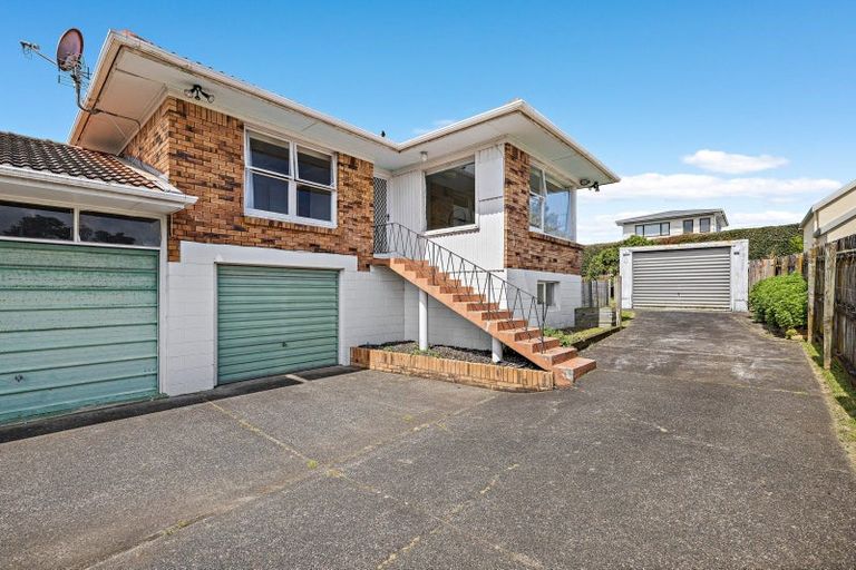Photo of property in 22a Shakespeare Road, Milford, Auckland, 0620