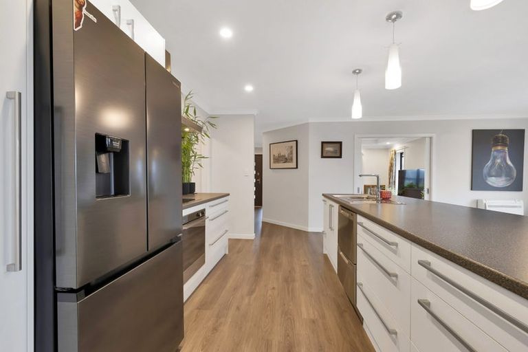 Photo of property in 63 Willowside Place, Amberley, 7410