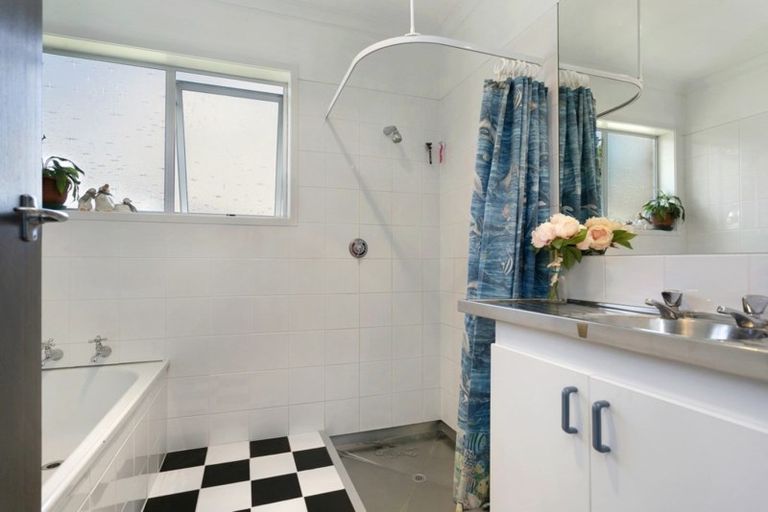 Photo of property in 2 Browning Street, Leamington, Cambridge, 3432