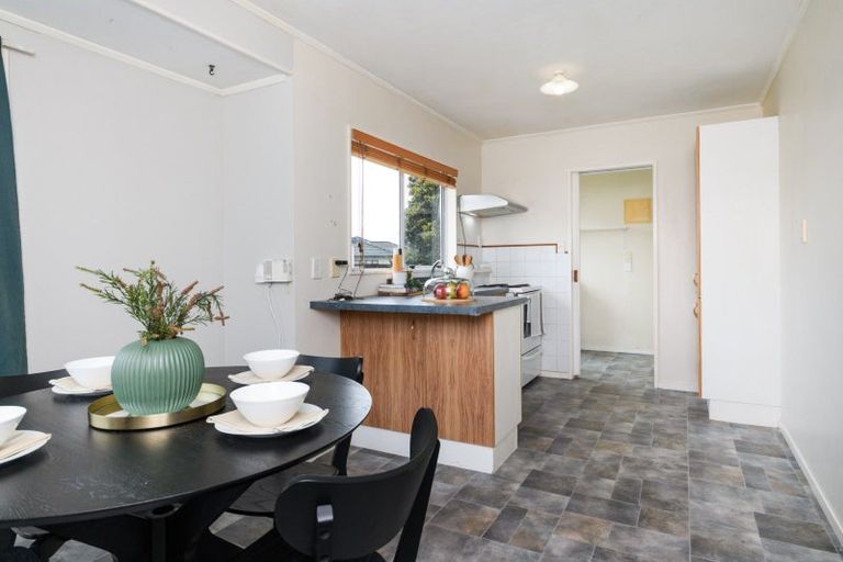 Photo of property in 31 Lydia Place, Kelvin Grove, Palmerston North, 4414