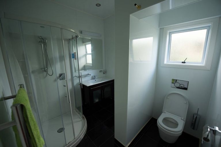 Photo of property in 12 Maple Grove, Kingston, Wellington, 6021