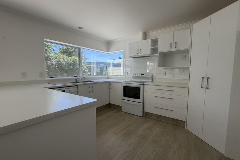 Photo of property in 42a Ngatai Road, Otumoetai, Tauranga, 3110