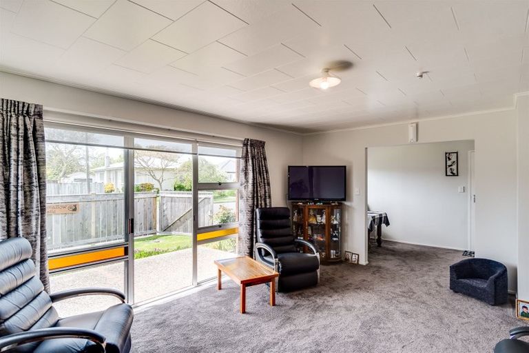Photo of property in 1 Ward Crescent, Marewa, Napier, 4110