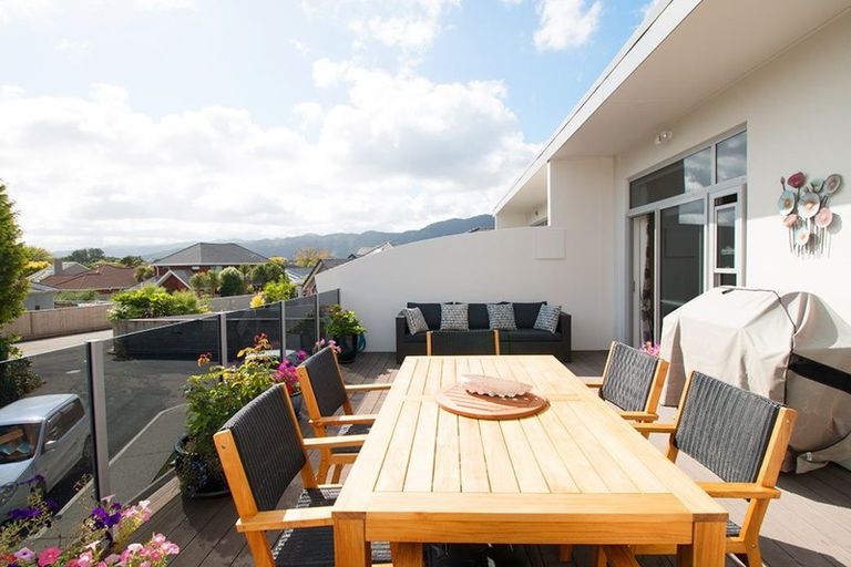 Photo of property in 29e Wai-iti Crescent, Woburn, Lower Hutt, 5010