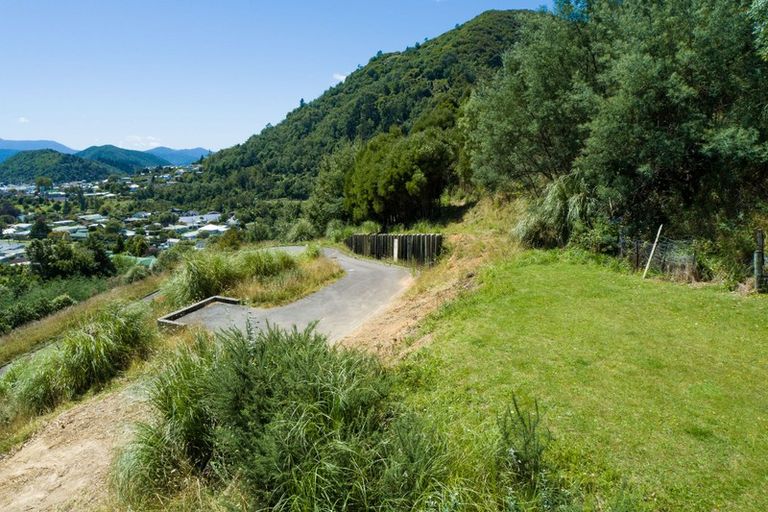 Photo of property in 14 Kakapo Rise, Picton, 7220