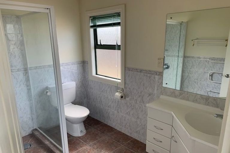 Photo of property in 155c Hobsonville Road, West Harbour, Auckland, 0618