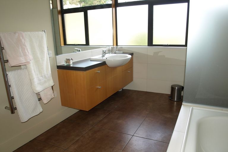 Photo of property in 96 Aronui Road, Bridge Hill, Alexandra, 9320