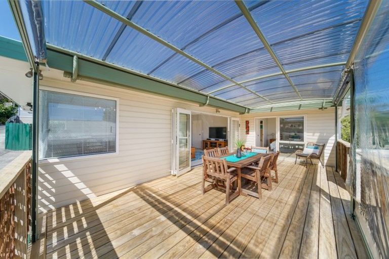 Photo of property in 2/32 Abercrombie Street, Howick, Auckland, 2014