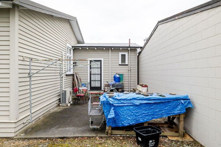 Photo of property in 37 Albert Street, Palmerston North, 4414