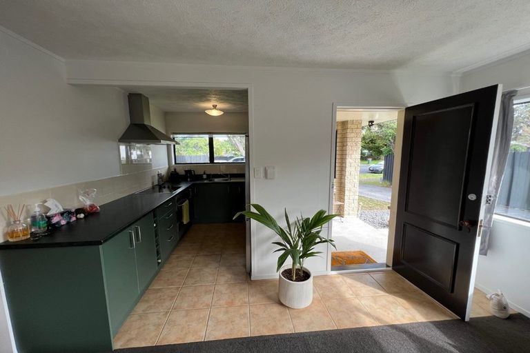 Photo of property in 1/24 Beaumaris Way, Conifer Grove, Takanini, 2112