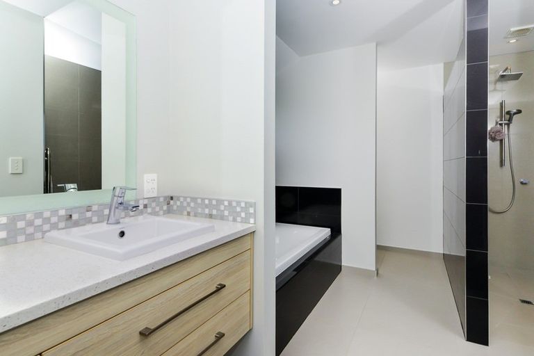 Photo of property in 58a Clarkin Road, Fairfield, Hamilton, 3214